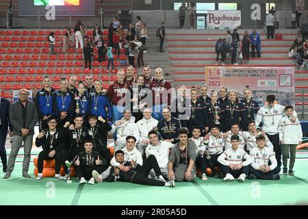 Ancona, Italien. 06. Mai 2023. Medaillenteams während der Kunstgymnastik - Serie A, Gymnastik in Ancona, Italien, Mai 06 2023 Kredit: Independent Photo Agency/Alamy Live News Stockfoto