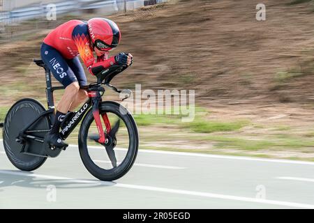 Fossacesia, Italien. 06. Mai 2023. Geraint Thomas von Großbritannien und Team INEOS Grenadiers springen während der Phase 1 des Giro d'Italia 2023 von 106. an der Costa dei Trabocchi. Kredit: SOPA Images Limited/Alamy Live News Stockfoto