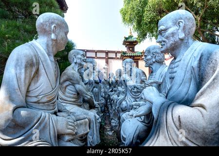 Statuen in der Minh Thanh Pagode in Pleiku, Vietnam Stockfoto