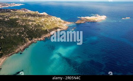 Santa Teresa Gallura ist eine Stadt an der nördlichen Spitze von Sardinien, Isola di Municca, Insel Municca, in der Provinz Sassari, Italien. Fhotographiert von Stockfoto