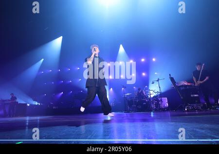 Casalecchio Di Reno, Italien. 06. Mai 2023. Italienischer Sänger Rapper Lazza tritt auf der Bühne der UnipolArena auf. Kredit: Independent Photo Agency/Alamy Live News Stockfoto