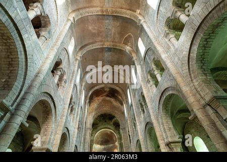 Nevers. Innenseite der Kirche Saint Etienne. Römische Kirche. Abteilung Nièvre. Bourgogne Franche Comte. Frankreich Stockfoto