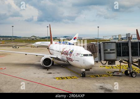 Kuala Lumpur, Malaysia - Mai 2023: Batik Air Aircraft, Boeing, am Kuala Lumpur International Airport. Batik Air ist eine indonesische Linienfluggesellschaft. Stockfoto