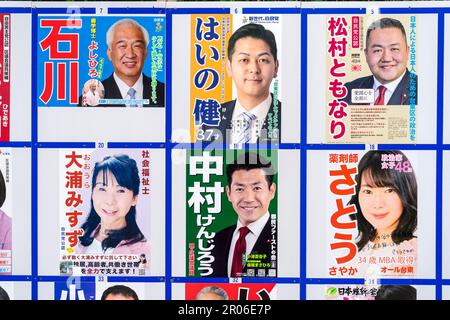 Wahlplakate in Tokio/Japan 2023 Stockfoto