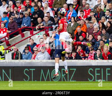 Barnsley, Großbritannien. 07. Mai 2023. Tomas Kalinauskas von Barnsley gewinnt beim Sky Bet League 1-Spiel Barnsley gegen Peterborough in Oakwell, Barnsley, Großbritannien, am 7. Mai 2023 (Foto von Nick Browning/News Images) in Barnsley, Großbritannien, am 5./7. Mai 2023. (Foto von Nick Browning/News Images/Sipa USA) Guthaben: SIPA USA/Alamy Live News Stockfoto