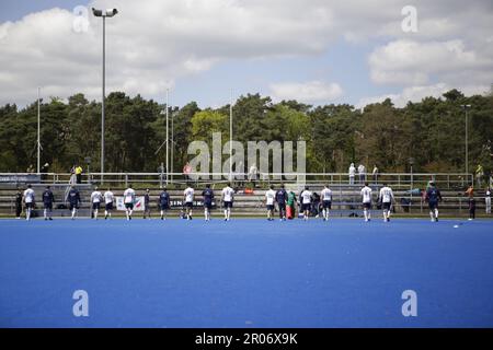 Berlin, Deutschland. 07. Mai 2023. Mannheim HC wärmt sich am 7. Mai 2023 in der Berliner HC Sportanlage in Berlin auf. Während des Spiels zwischen Berliner HC und Mannheimer HC, Hockey-Bundesliga. ( Kredit: Iñaki Esnaola/Alamy Live News Stockfoto