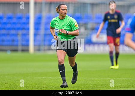 Zwolle, Niederlande. 07. Mai 2023. ZWOLLE, NIEDERLANDE - MAI 7: Schiedsrichterin Marisca Overtoom während des niederländischen Azerion Eredivisie Vrouwen-Spiels zwischen PEC Zwolle und Ajax im MAC3PARK. Stadion am 7. Mai 2023 in Zwolle, Niederlande (Foto von Jan Mulder/Orange Pictures) Kredit: Orange Pics BV/Alamy Live News Stockfoto