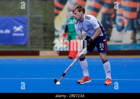 Berlin, Deutschland. 07. Mai 2023. Unidentifizierte carrie, der Ball am 7. Mai 2023 in der Berliner HC Sportanlage, Berlin. Während des Spiels zwischen Berliner HC und Mannheimer HC, Hockey-Bundesliga. ( Kredit: Iñaki Esnaola/Alamy Live News Stockfoto