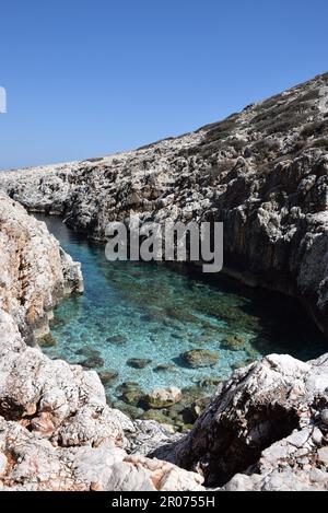 Malerischer Strand in Chania, Strand, abgeschieden Stockfoto