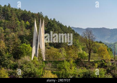 Die 50-jährige Gedenkstatue der Sowjetunion in Dilijan, Armenien Stockfoto