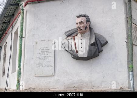 Chisinau, Moldau - 8. März 2023: Denkmal für Lev Nikolajewitsch Tolstoi (Leo Tolstoi). Leo Tolstoi war ein russischer Schriftsteller. Stockfoto