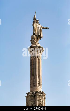 Kolumbus-Statue in weißem Marmor, Bildhauer Jeronimo Sunol, frei stehend, Plaza de Colon, Madrid, Spanien Stockfoto