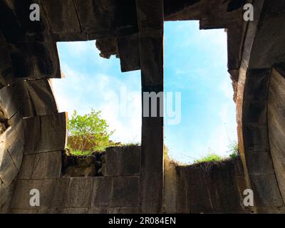 Kloster Arates, Dorf Arates in der Provinz Vayots Dzor Stockfoto