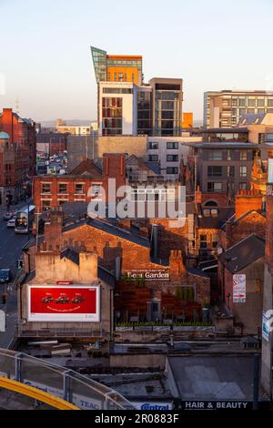 MANCHESTER, ENGLAND: FEBRUAR 27,2014 - Panoramablick auf Manchester City, Großbritannien Stockfoto