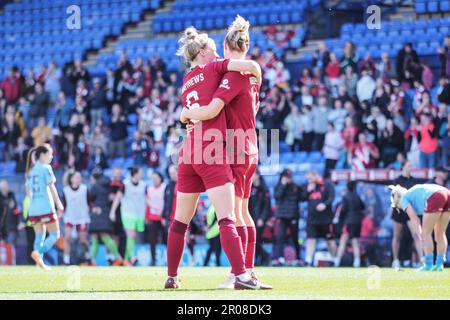 Liverpool, Großbritannien. 07. Mai 2023. Liverpool, England, Mai 7. 2023: Liverpool feiert das Vollzeitspiel der Barclays Womens Super League zwischen Liverpool und Manchester City im Prenton Park in Liverpool, England (Natalie Mincher/SPP) Guthaben: SPP Sport Press Photo. Alamy Live News Stockfoto