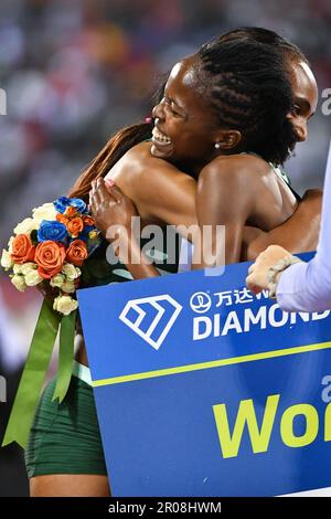 Doha, Katar, 5. Mai 2023. Mutile Winfred Yavi aus Bahrain feiert den Weltrekord im Steeplechase Women-Rennen 3000m während der Diamond League 2023 im Khalifa International Stadium in Doha, Katar. 5. Mai 2023. Kredit: Nikola Krstic/Alamy Stockfoto