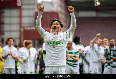 Edinburgh, Großbritannien. 07. Mai 2023. 7. Mai 2023; Tynecastle Park, Edinburgh, Schottland: Scottish Premiership Football, Hearts versus Celtic; REO Hatate of Celtic feiert Credit: Action Plus Sports Images/Alamy Live News Stockfoto