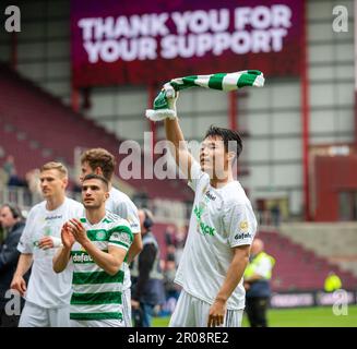 Edinburgh, Großbritannien. 07. Mai 2023. 7. Mai 2023; Tynecastle Park, Edinburgh, Schottland: Scottish Premiership Football, Hearts versus Celtic; Hyeongyu Oh of Celtic feiert Credit: Action Plus Sports Images/Alamy Live News Stockfoto