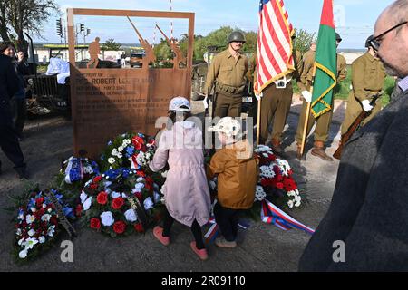 Bdeneves, Tschechische Republik. 07. Mai 2023. Enveiling of Monument (Memorial) of PFC. ROBERT L. IFLAND - ein imaginäres 'Fenster in die Geschichte' in Bdeneves, Tschechische Republik, 7. Mai 2023. Die Einrichtung der Gedenkstätte wurde von 16. Assotiation der Panzerdivision USA initiiert. Kredit: Slavomir Kubes/CTK Photo/Alamy Live News Stockfoto