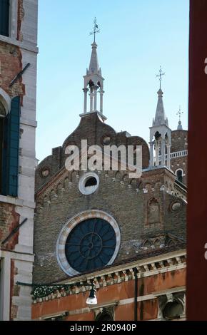 Venedig (Italien) Romantisch, fesselnd und malerisch mit seinen Gassen, Kanälen und majestätischen Palästen ist es eine der schönsten Städte der Welt Stockfoto