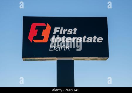 Creston, Iowa. Erste Interstate Bank. First Interstate ist eine Gemeinschaftsbank mit Hauptsitz in Billings, Montana, mit mehr als 300 Filialen. Stockfoto