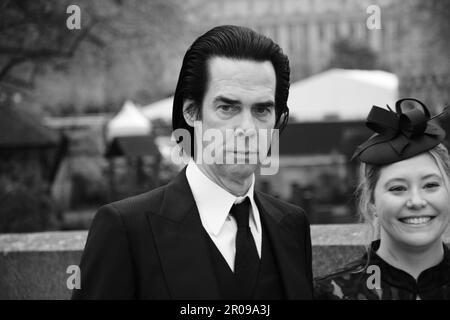 Der australische Musiker, Dichter, Sänger und Songwriter Nick Cave kommt früh zur Krönung von König Karl III. Stockfoto