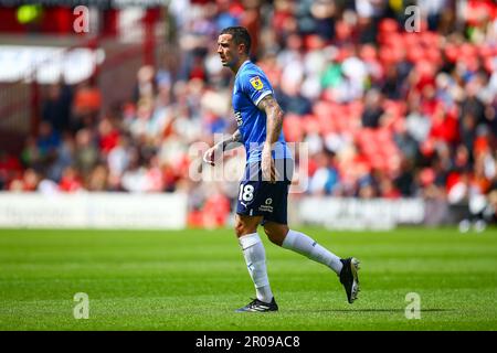 Oakwell Stadium, Barnsley, England - 7. Mai 2023 Oliver Norburn (18) von Peterborough United - während des Spiels Barnsley gegen Peterborough United, Sky Bet League One, 2022/23, Oakwell Stadium, Barnsley, England - 7. Mai 2023 Kredit: Arthur Haigh/WhiteRosePhotos/Alamy Live News Stockfoto