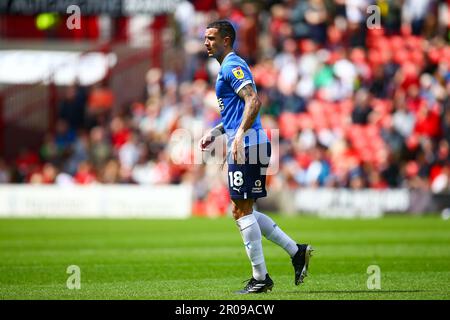 Oakwell Stadium, Barnsley, England - 7. Mai 2023 Oliver Norburn (18) von Peterborough United - während des Spiels Barnsley gegen Peterborough United, Sky Bet League One, 2022/23, Oakwell Stadium, Barnsley, England - 7. Mai 2023 Kredit: Arthur Haigh/WhiteRosePhotos/Alamy Live News Stockfoto