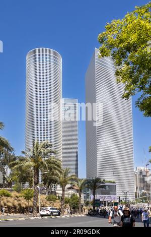 Tel Aviv, Israel - April 2023, moderne Bürogebäude. Deloitte ist ein weltweit führender Anbieter von Audits und Assurance, Consulting, Finanzberatung, Stockfoto