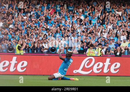 Neapel, Italien. 07. Mai 2023. Victor Osimhen, Spieler von Neapel, während des Spiels der italienischen Serie A zwischen Neapel und Fiorentina, Endergebnis, Napoli 1, Fiorentina 0, gespielt im Stadion Diego Armando Maradona. Kredit: Vincenzo Izzo/Alamy Live News Stockfoto