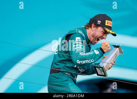 Miami Gardens, Etats Unis. 08. Mai 2023. ALONSO Fernando (SPA), Aston Martin F1 Team AMR23, Portrait Podium während des Formel 1 Crypto.com Miami Grand Prix 2023, 5. Runde der Formel-1-Weltmeisterschaft 2023 vom 05. Bis 07. Mai 2023 auf dem Miami International Autodrome, in Miami Gardens, Florida, Vereinigte Staaten von Amerika - Foto DPPI Credit: DPPI Media/Alamy Live News Stockfoto