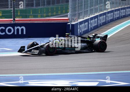 Miami, Vereinigte Staaten Von Amerika. 06. Mai 2023. MIAMI, FLORIDA - MAI 7: Britischer Formel-1-Fahrer Lewis Hamilton von Mercedes-AMG Petronas in Aktion während des Formel-1-Preises von Miami auf der Miami International Autodrome Circuit in Miami Gardens, FL, USA am 7. Mai 2023. Kanadischer Formel-1-Fahrer Lance Walk of Aston Martin (Foto von Alberto E. Tamargo/Sipa USA) Guthaben: SIPA USA/Alamy Live News Stockfoto