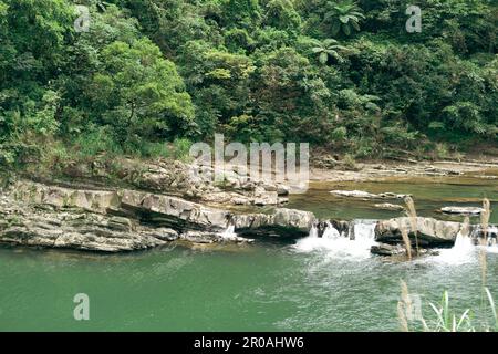 Houtong Katzendorf grünes Waldtal in New Taipei City, Taiwan Stockfoto