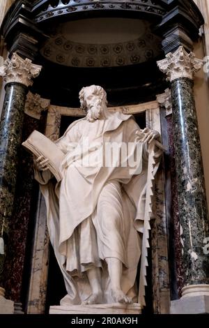 Statue des Heiligen Simon von Moratti in der Johannes-Lateran-Kirche in Rom, Italien Stockfoto