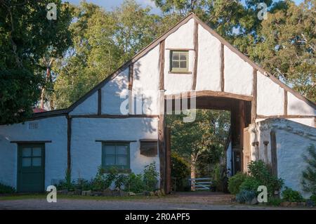 Die Künstlergemeinde Montsalvat wurde 1934 von Justus Jorgensen in Eltham, Melbourne, Australien, gegründet Stockfoto