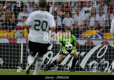 Jens Lehmann Torwart in Aktion.Fußball Europameisterschaft Länderspiel Deutschland - Türkei 3:2, 25.6.2008 Stockfoto