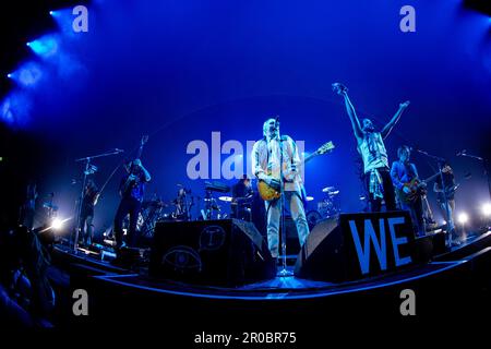 Arcade Fire in einem Konzert in Mailand am 12. 2022. september Stockfoto