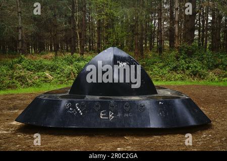 Nachbildung des ufo am Landeplatz im Rendlesham-Wald. Stockfoto