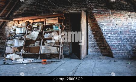 Alte Scheune irgendwo in Belgien. Stockfoto