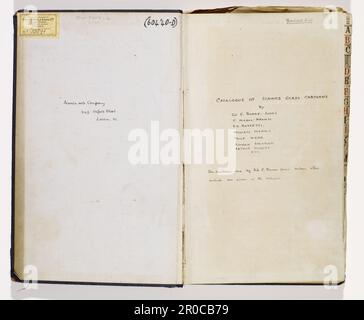 Morris & Company – Index of Windows Album of Bunted Glass Designs, 1900-1910. Design Record Book Index. Herausgeber: HC Marillier. Alphabetisch indizierter Katalog mit drei Seiten lockerem Blattindex auf der Rückseite. Stockfoto