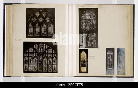 Designs 68-69. Morris & Company Windows Book - Fotoalbum mit Buntglas-Designs, 1900-1910. Design-Record-Buch. Frederick Hollyer. Herausgeber: HC Marillier. Fotoalbum mit fertigen Buntglasdesigns von Morris & Co, beginnend mit Ladock, Cornwall, und endet mit Bramley North transept auf S. 80 und einem Wandteppich, der von einem Fenster in der Kathedrale von Salisbury übernommen wurde; auf 82 Seiten; mit einem alphabetischen Index auf der Vorderseite. Stockfoto
