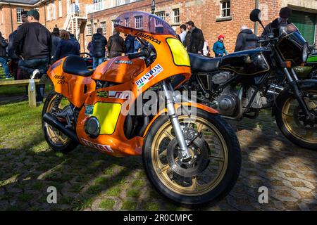 LAVERDA Hochleistungsmotorrad auf der April Scramble im Bicester Heritage Center am 23. April 2023. Stockfoto