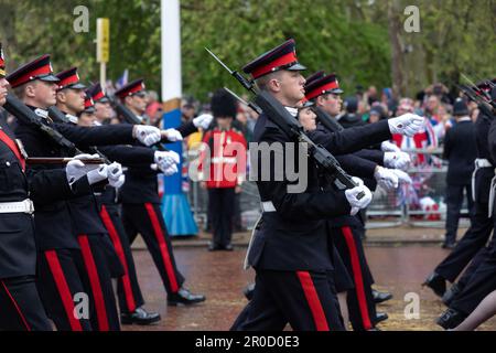 Royal Military Academy, Sandhurst nimmt am 6. Mai 2023 an der King-Charles-Krönungsprozession entlang der Mall in London Teil Stockfoto