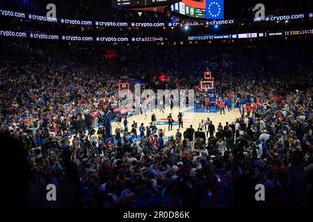 Philadelphia, Philadelphia, Pennsylvania, USA. 7. Mai 2023. PHILADELPHIA, Pennsylvania - 7 7. MAI 2023: Ein allgemeiner Überblick über das vierte Spiel der Eastern Conference Semi-Finals der NBA-Playoffs 2023 zwischen den Boston Celtics und Philadelphia 76ers im Wells Fargo Center in Philadelphia, Pennsylvania. (Kreditbild: © Stephen Nadler/PX Imagens via ZUMA Press Wire) NUR REDAKTIONELLE VERWENDUNG! Nicht für den kommerziellen GEBRAUCH! Kredit: ZUMA Press, Inc./Alamy Live News Stockfoto