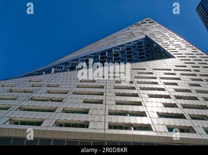 NACH Angaben des Architekten Bjarke Ingels Group repräsentiert VIA 57 West Apartments einen neuen Gebäudetyp – Courtscraper. Stockfoto