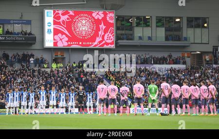 Brighton und Hove, Großbritannien. 8. Mai 2023. Die Nationalhymne wird während des Premier League-Spiels im AMEX-Stadion, Brighton und Hove im Stadion gesungen. Das Bild sollte lauten: Paul Terry/Sportimage Credit: Sportimage Ltd/Alamy Live News Stockfoto