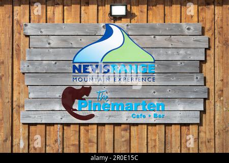 The Pinemarten Cafe and Bar, Nevis Range Mountain Experience, Fort William, Schottland, Großbritannien Stockfoto