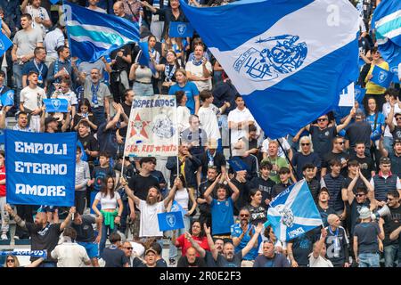 Empoli, Italien. 08. Mai 2023. Carlo Castellani Stadion, Empoli, Italien, 08. Mai 2023, Empoli-Fans während des Empoli FC gegen US Salernitana - italienischer Fußball Serie A Spiel Credit: Live Media Publishing Group/Alamy Live News Stockfoto