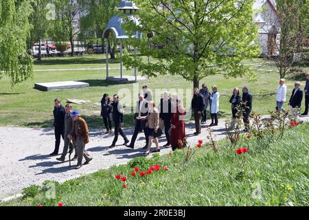 BUCHA, UKRAINE - 5. MAI 2023 - Leiter der Kirche des Heiligen Andreas, des ersten Apostels und Allerheiligen, Vater Andrii Halavin, stellvertretende Stadt Buschas HE Stockfoto