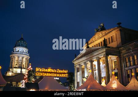 Weihnachtsmesse auf dem Gendarme-Markt, Berlin, Deutschland Stockfoto